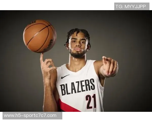 开拓者媒体人杨瀚森表现不佳吕佩尔应尽快考虑交易方案